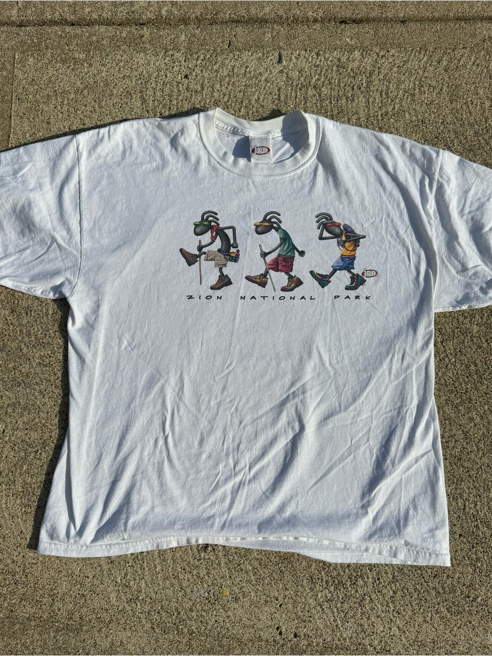Vintage Zion National Park Graphic Tee - White